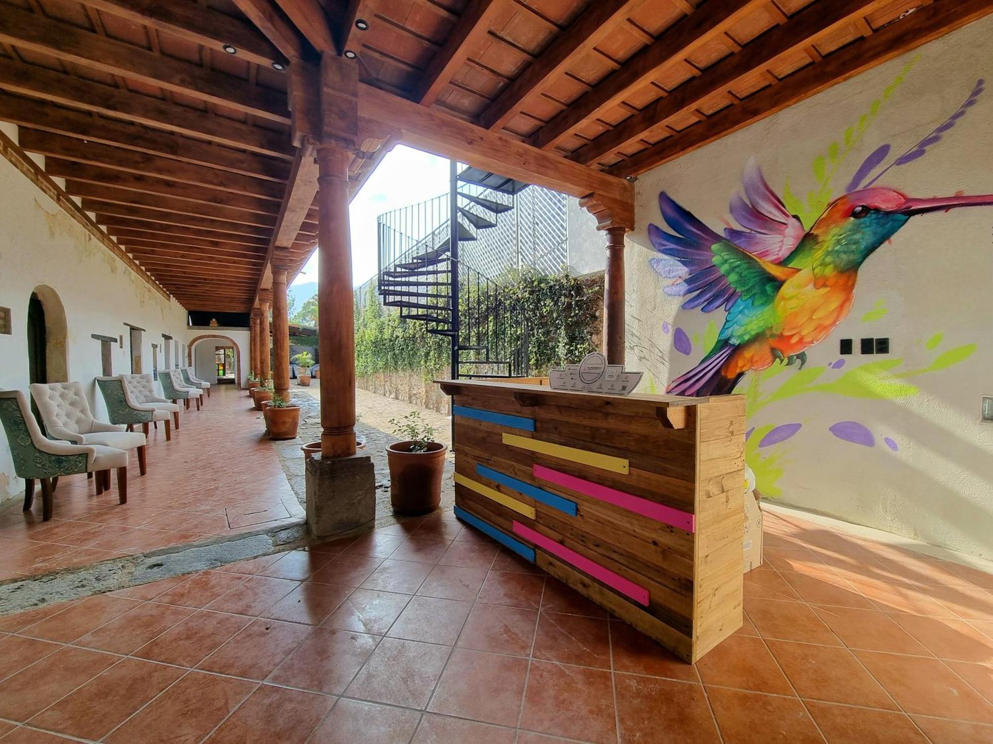 Central Hostel San Sebastian Antigua Dış mekan fotoğraf